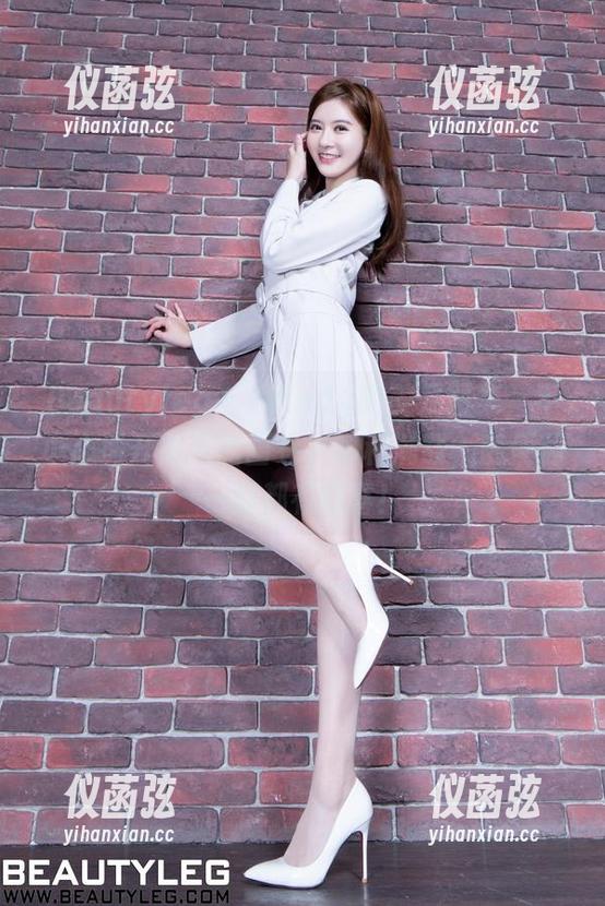 Beautyleg - Brindy的美足图集，不小心摊开想象的画卷，福利满载，随便翻一翻都有惊喜！