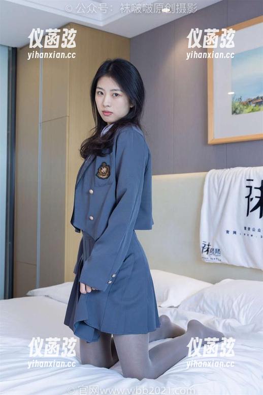 BoBoSocks袜啵啵 - 是袜子还是萌物？小奶熊的短白棉袜美图合集让人忍不住疑惑！