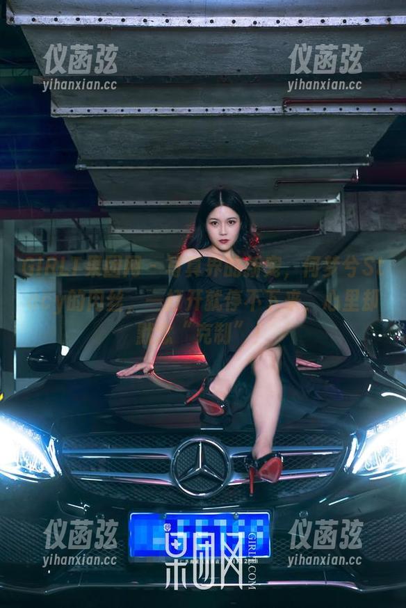 GIRLT果团网 - 写真界的新宠，何梦兮Stacy的肉丝，一打开就停不下来，心里却默念“克制”！