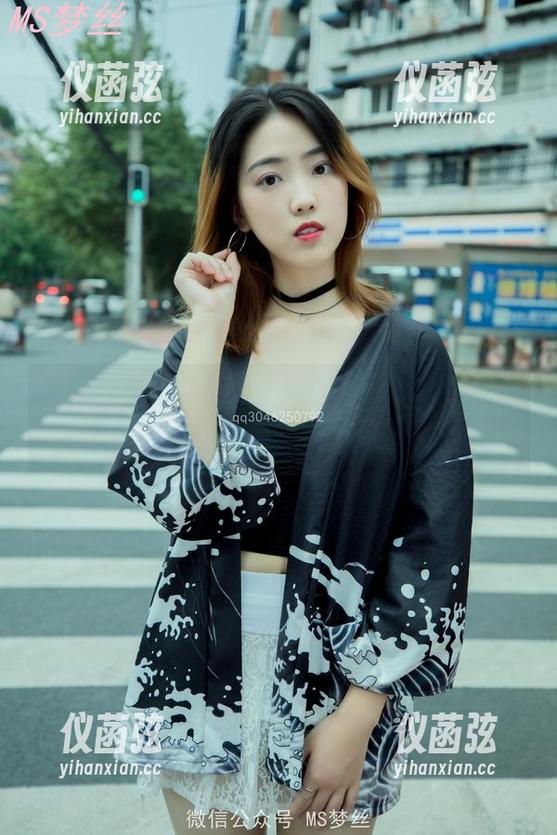MSLASS梦丝女神 - 夏天就是来免费看含玉写真的，别问我为什么，随便！
