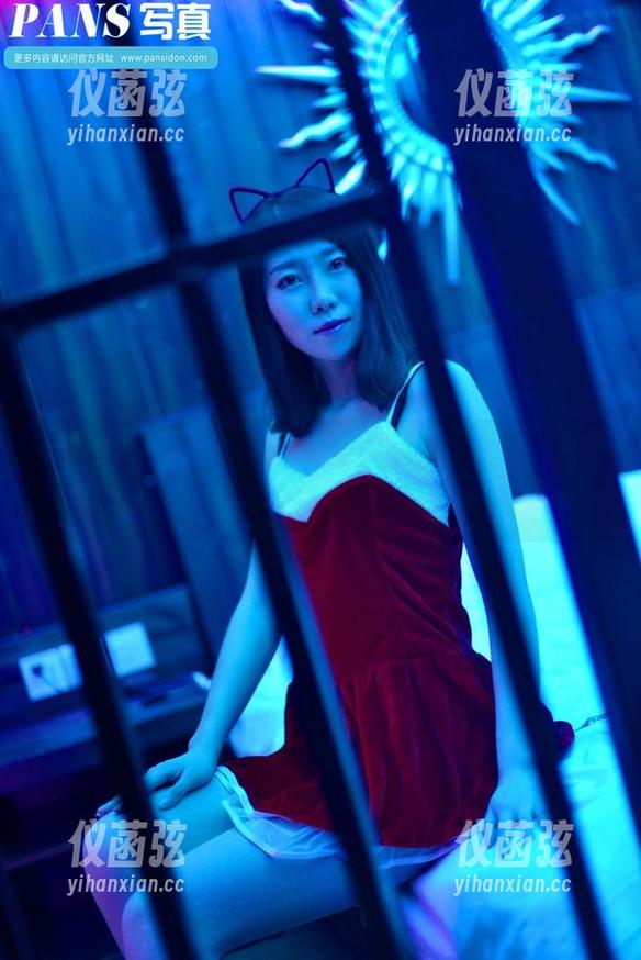 PANS写真-雨涵 PANS写真 - 雨涵的奶牛图,大口吃草的梦分享中