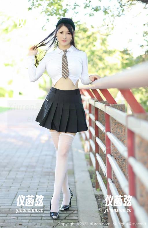 Xiuren秀人网-佘贝拉bella Xiuren秀人网 - 这组制服写真,佘贝拉bella的气场直接拉了个大圈!