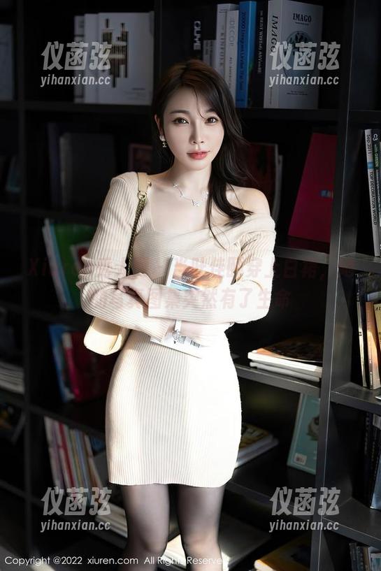 Xiuren秀人网-叶佳颐 Xiuren秀人网 - 当叶佳颐穿上白裙,她的写真图集突然有了生命