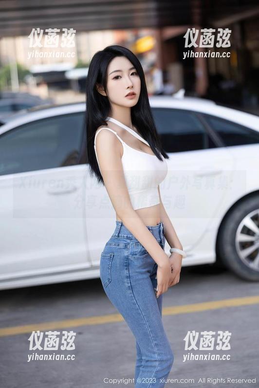 Xiuren秀人网 - 夏甜甜的户外写真集：分享点滴的稀奇与趣