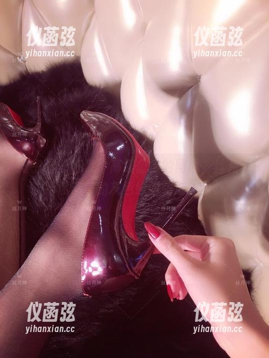 丝月神 微密圈 - 在做个高跟前卫的同时,丝月神给你带来的灰色绒面精选作品集
