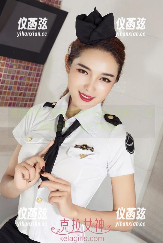 克拉女神-百琳 克拉女神 - 百琳最新裤里丝合集来了,这样的搭配,居然不尴尬!