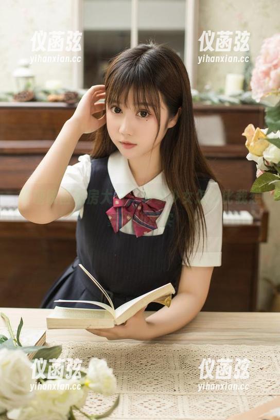 喵糖映画私房大片，邻家少女怎么比我想象的还真实