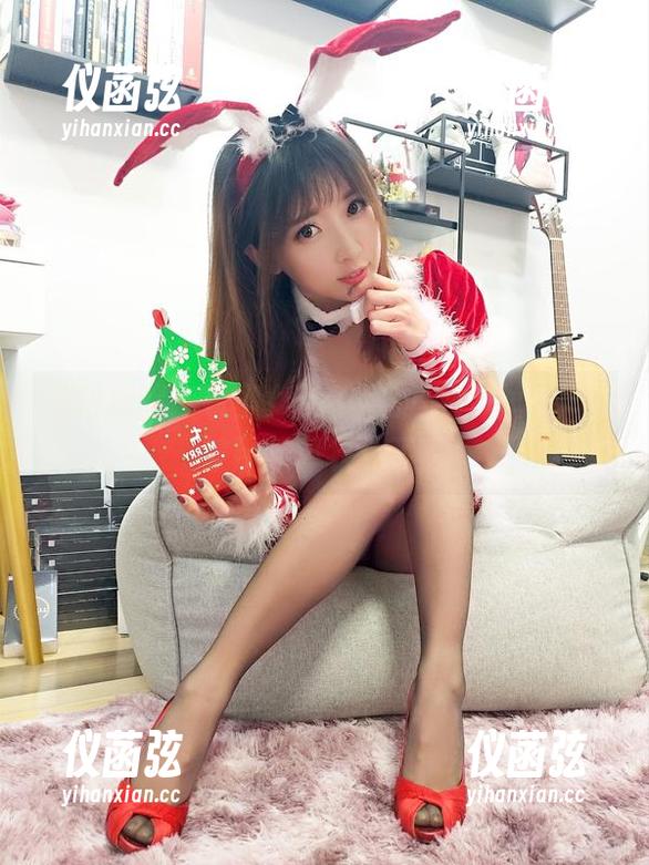 理智提醒：看小女巫露娜的全套写真，别被那连体衣迷了眼
