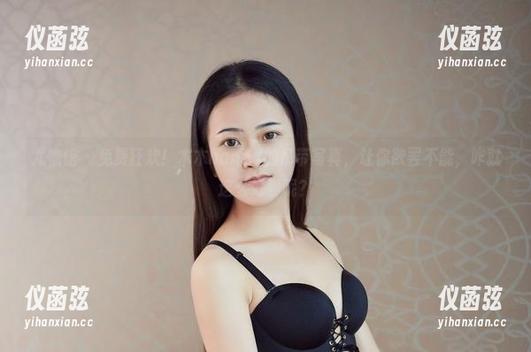 尤物馆 - 免费狂欢！木木hanna的吊带写真，让你欲罢不能，咋就这么好看呢？