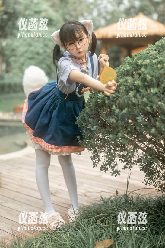 下载这些幼水铃衣的美图，顺便给你脸上补点油亮