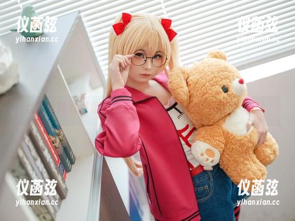 当幼水铃衣邂逅Miku，结果就是一系列耐看美图！