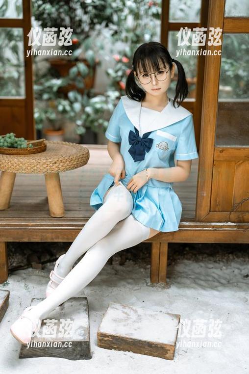 幼水铃衣 下载幼水铃衣的牛仔裤写真集,让你重新审视‘牛仔’!?