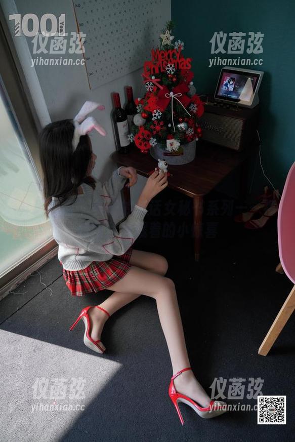 异思趣向-美子 异思趣向 - 美子的听话女秘书系列——福利图片里藏着的小惊喜