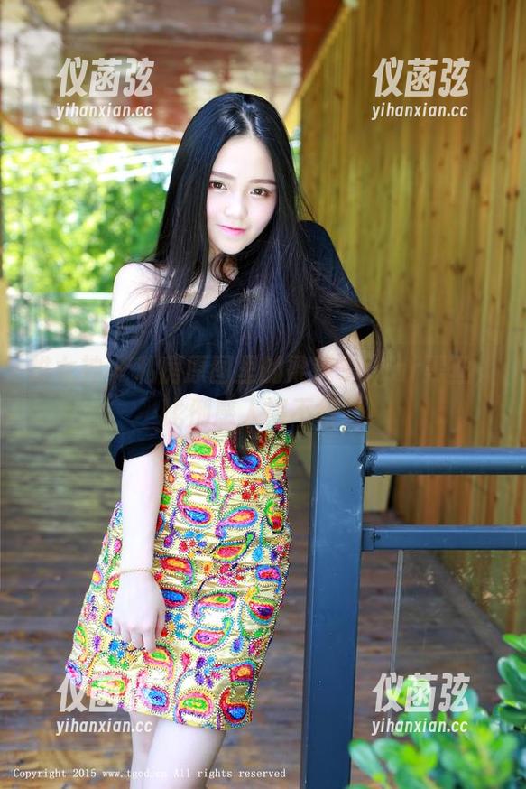 推女神-梁莹Sugar 推女神 - 私房原图里的梁莹Sugar黑丝,比例感人得不行。