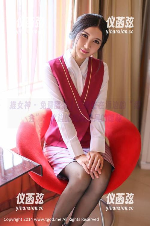 推女神 - 免费图集｜王婉悠在海边的“约会”：水边的咸味和风的暧昧