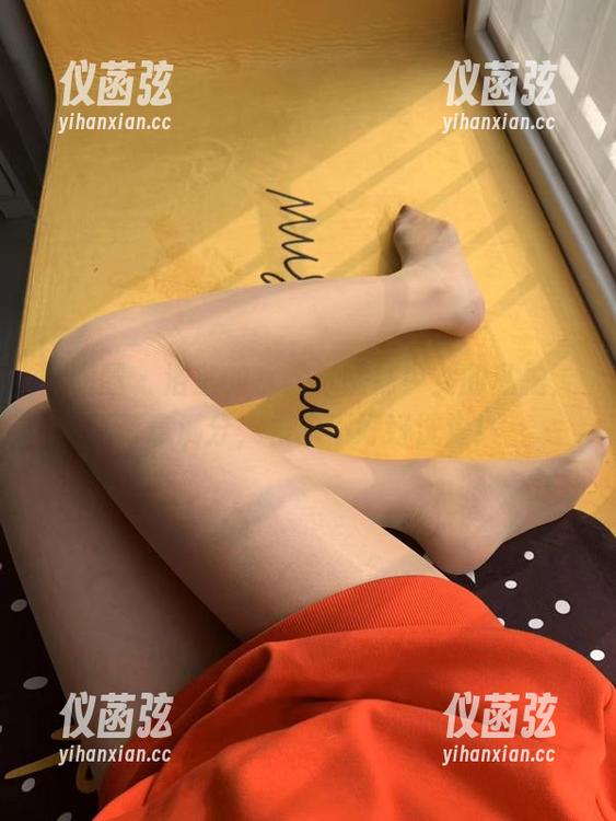 提袜少女 微密圈 - 浴室的水雾与提袜少女的私拍,诗意满分,根本不好好洗澡!