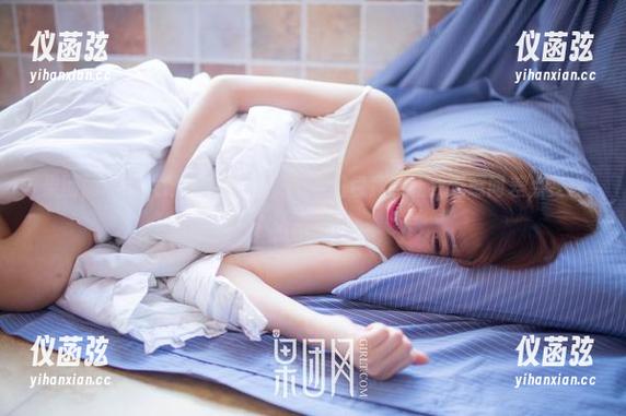 果团网-裴希西 果团网 - 众人讶异!裴希西的JK图包竟然让我无意间差点变成了粉丝。