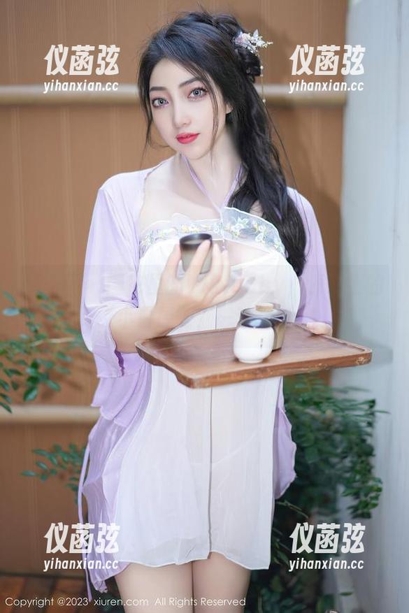 秀人网 - 图包里的Kikibaby，海滩上的“小白屋”，一波三折！