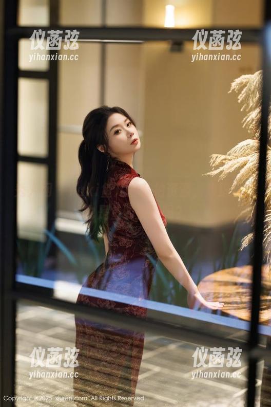 秀人网-Yuki鱼儿 秀人网 - Yuki鱼儿的私拍资源,难道女友也是鱼的宠物吗?