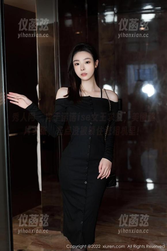 秀人网 - 向于诺诺ise女王求教，美图照片多张，差点没被锁住进相机里！
