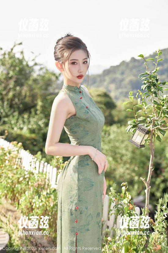 秀人网 - 伊思思niko日常：这种高清，不得不说有点雀跃。