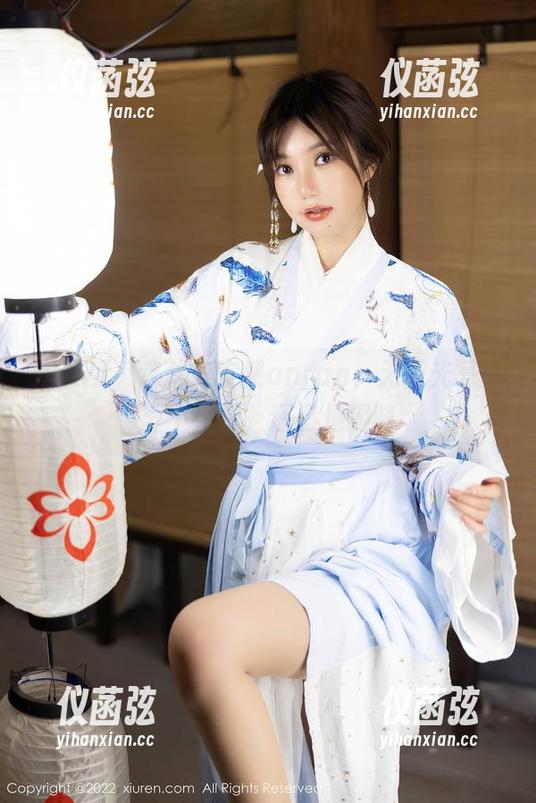 秀人网-安然anran 秀人网 - 这就是安然anran,无圣光写真里不只脚,还有是趣味
