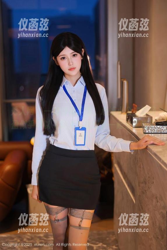 秀人网 - 一组白裙套图，心妍小公主的轻盈似乎可以飞起来！谁想要一起分享这个梦幻？