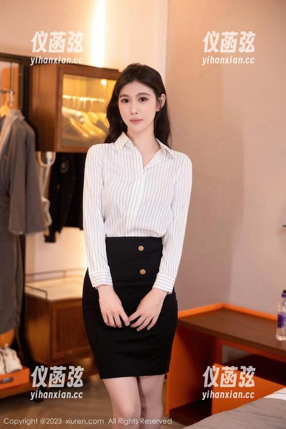 秀人网 - 王馨瑶Yanni高清写真：体操服？我更想说那优雅的姿态！
