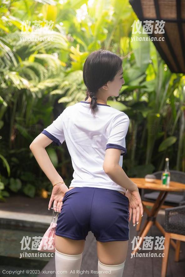 秀人网 - 筱慧cindy的私房蕾丝，图包的边边角角总能引人遐想