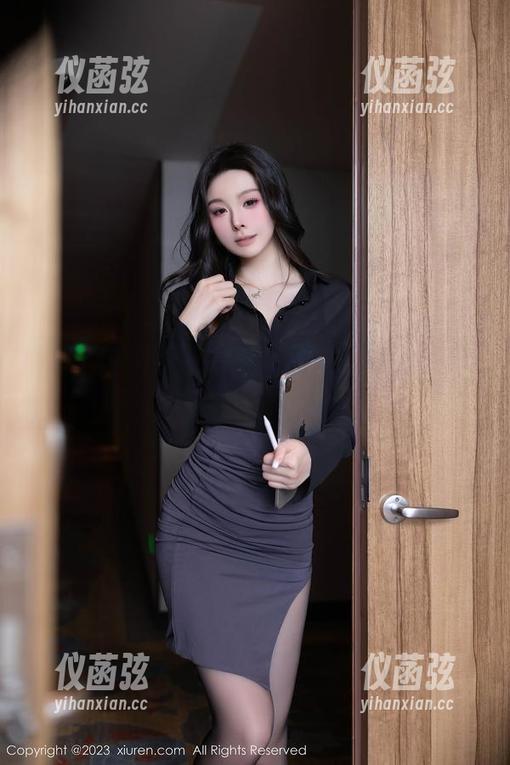 秀人网 - 不只是健身：龙雪儿全套运动作品带你告别单调！