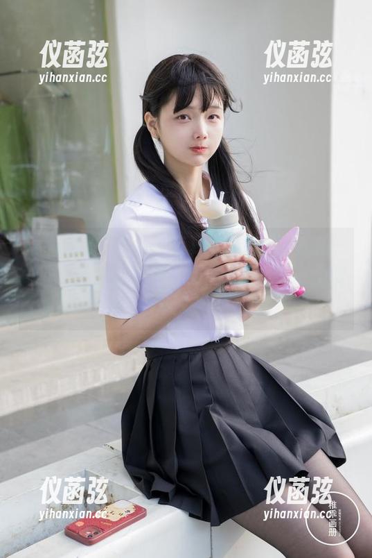 稚乖画册 - 赤西夜夜夏日套图：“私拍一小时，后期出美图，距离爱我只差一个夏天…”