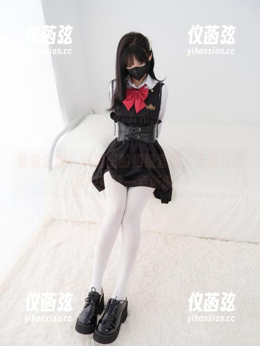 紧急企划 - 美图里的奶糖套装，无圣光冥冥中带着一点诙谐。