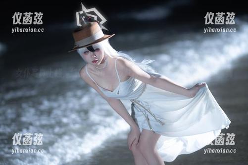 女仆写真上线，纸悦Etsu_ko对角色的演绎真的让人‘想’到什么了！