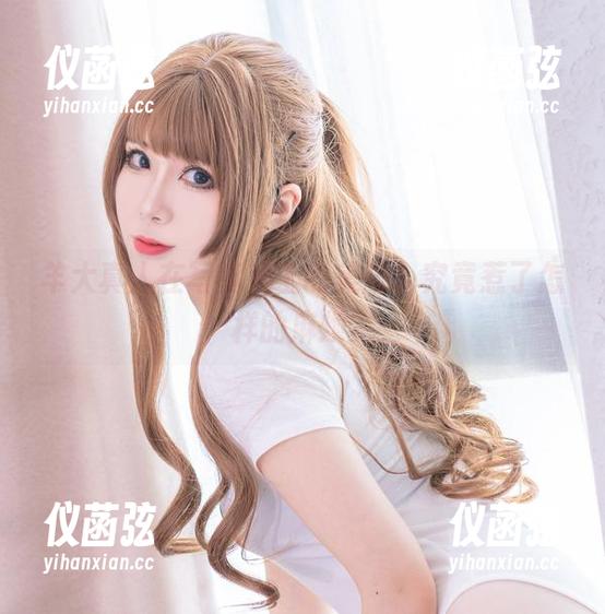 羊大真人 羊大真人在写真架上的美脚,究竟惹了怎样的麻烦?