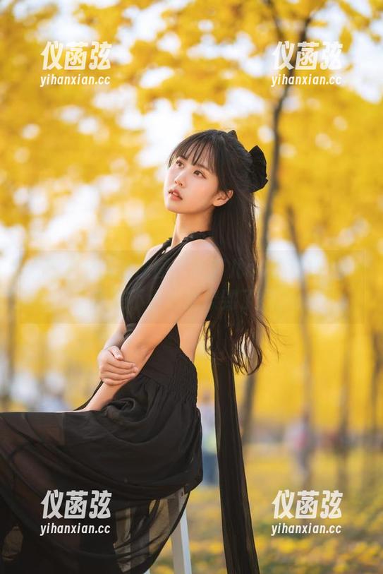萌芽儿o0 透明护士自拍原图,萌芽儿o0这姿态……真是不小心就撩到了我。