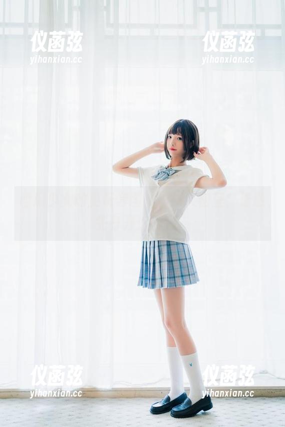 西瓜少女的免费套图：神秘人密室，谁敢先打开这扇门？