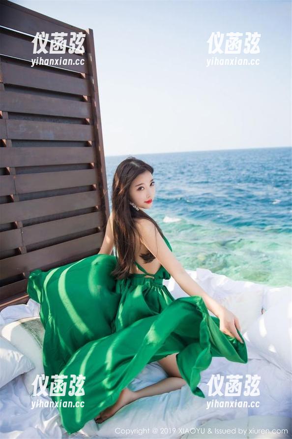 语画界-杨紫嫣Cynthia 语画界 - 这不是北极圈的冰,杨紫嫣Cynthia的泳装图包实在太热了,免费送你看看吧!