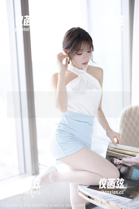 语画界 - 奶牛套图播报：今天的主角就是“牛”气冲天的苏苏阿！