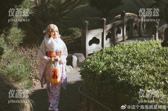 对于这个泡泡就是逊啦学姐的图集，咳咳，不说了，默默收藏。