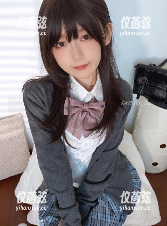 海滩的潮湿和迷之呆梨的不羁，最新分享让人想冲进画面！