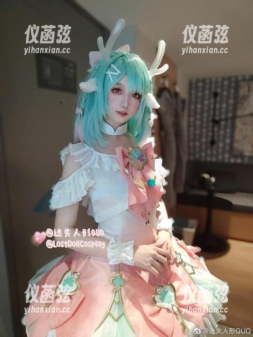 “迷失人形QUQ”女仆图包精选：我只想要这个女仆给我做一杯咖啡！