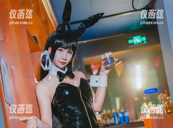 这不，我又在翻阮邑Fairy的浴室图包，意外发现每个角落都有点暗示，唉，想多了？