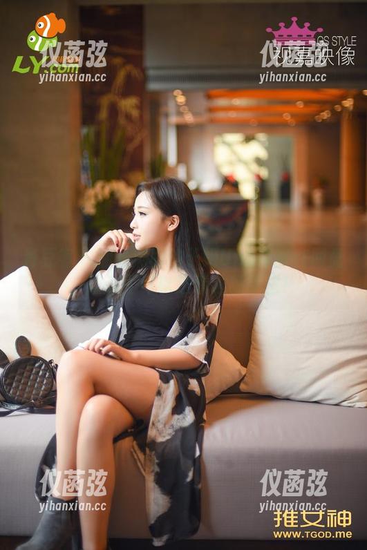 青豆客 - 油光满面的于姬Una写真在网盘，谁说不可以边看边舔手指！