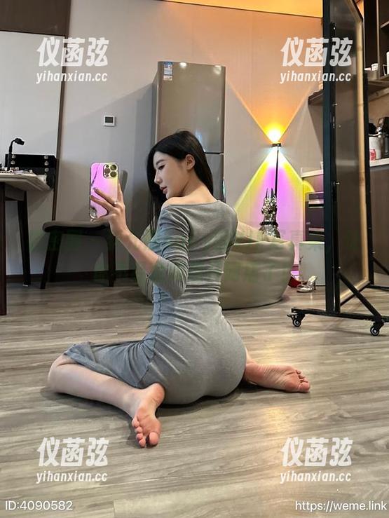 微密圈 - 黎允熙baby的VIP写真集，让你不经意间想开网店了！